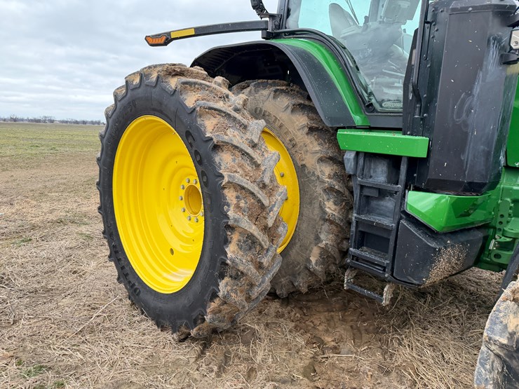 2022-john-deere-8r-280-image-10