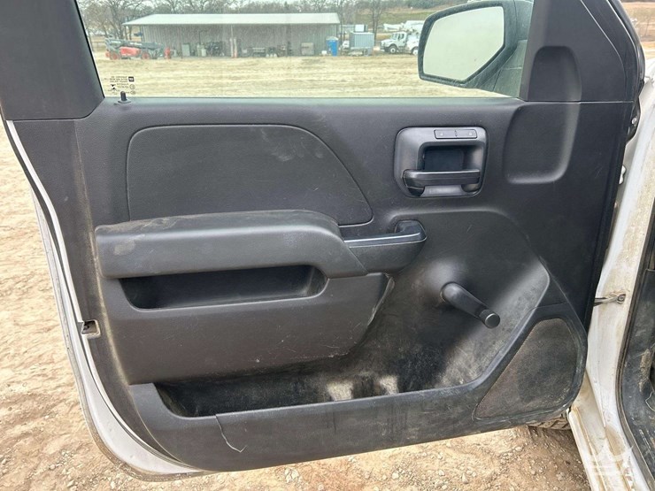 2016-chevrolet-silverado-1500-image-11