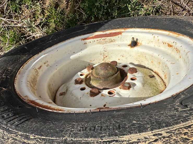 #38703-•-16'x50'-float-image-8