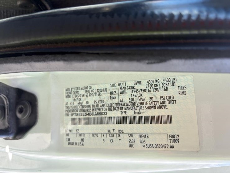 2011-ford-e350-image-20