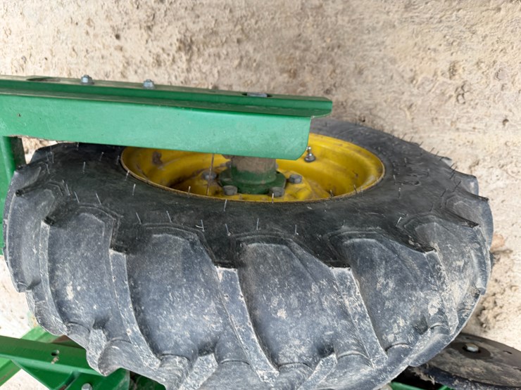 john-deere-1725-image-6