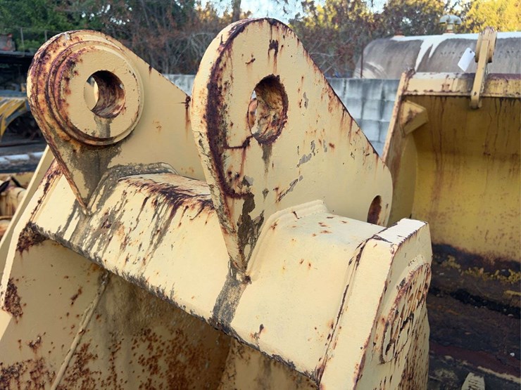 32”-sabine-bucket-image-9