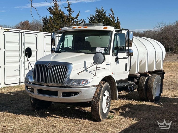 2010-international-durastar-4300-image-1