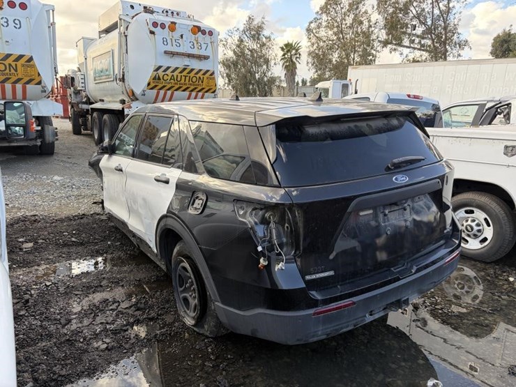 2022-ford-explorer-image-4