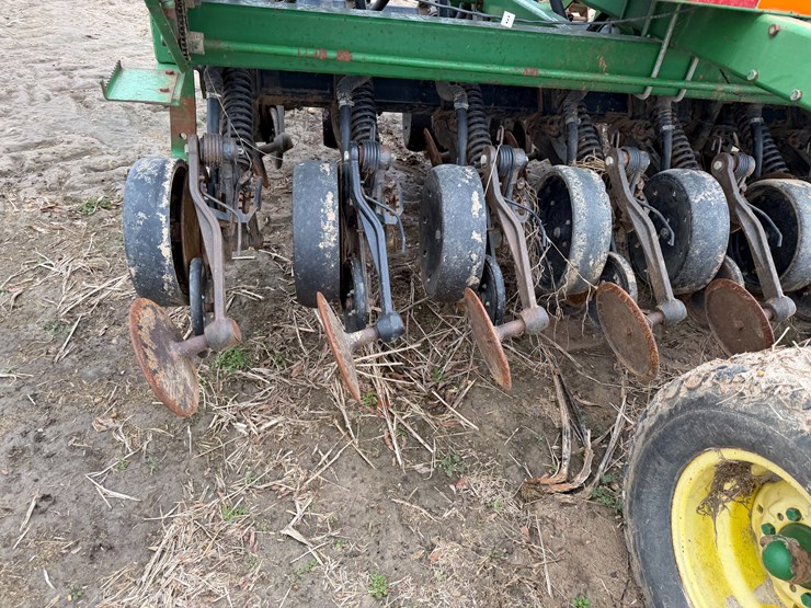 john-deere-1560-image-16