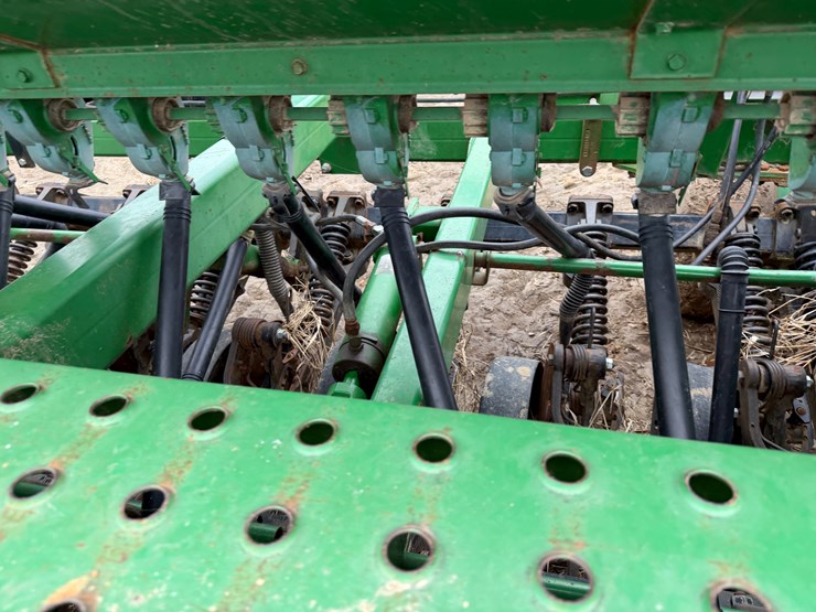 john-deere-1560-image-60