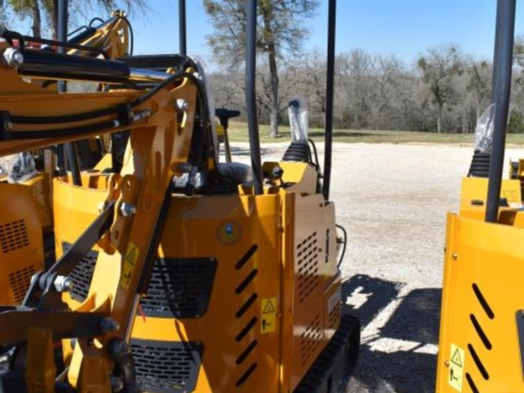 ats-rt15r-mini-excavator-(serial-#-25121627)-image-3