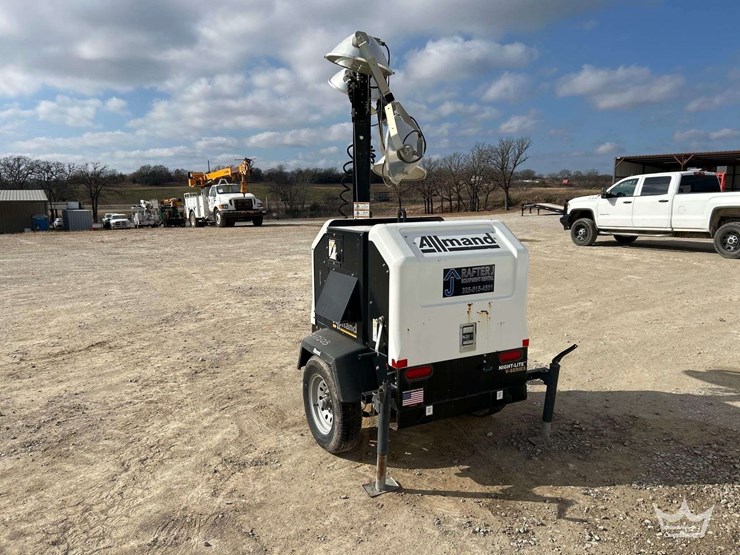 2019-allmand-bros-night-lite-v-series-image-2