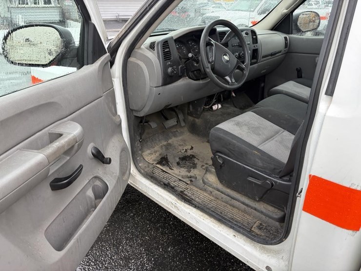 2009-chevrolet-silverado-1500-image-10