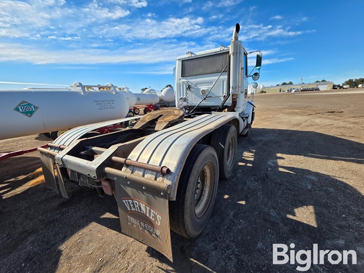 1990-white/gmc-wca64t-image-5