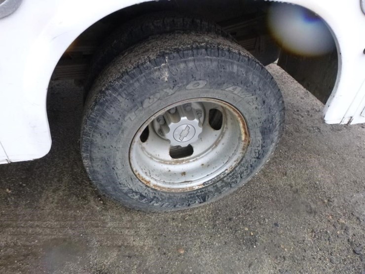 2007-chevrolet-3500-image-28