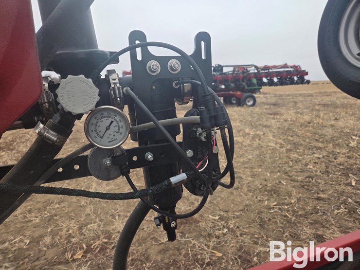 2011-case-ih-1240-image-13