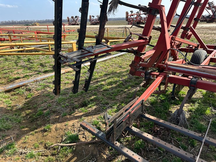 case-ih-4300-image-22