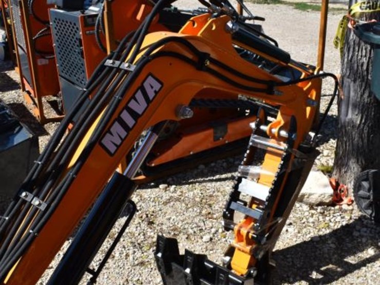 miva-va15-mini-excavator-(serial-#-15j260119)-image-3