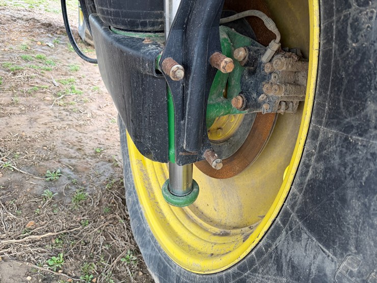 2015-john-deere-r4030-image-17