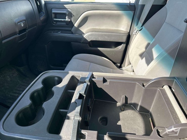 2015-gmc-3500-image-17