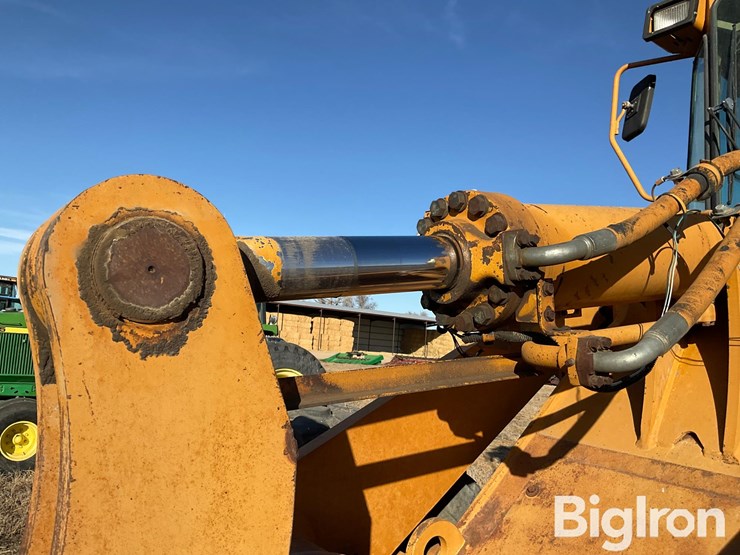 dresser-538-wheel-loader-image-10