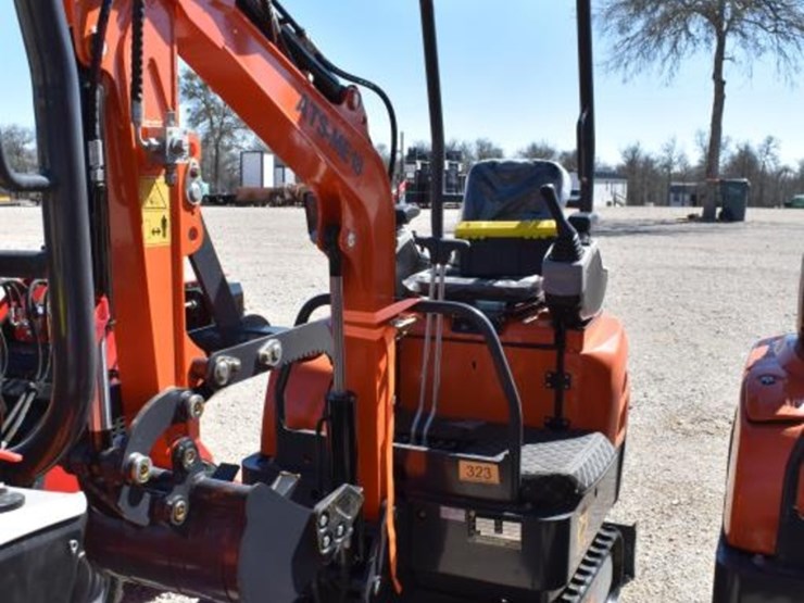 ats-me18-mini-excavator-(serial-#-2511145933xx)-image-1
