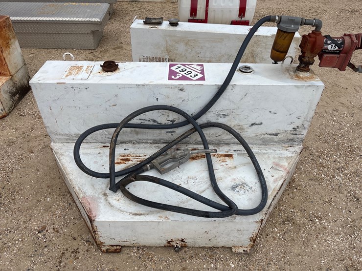 #1640-•-fuel-tank-for-pickup-image-3