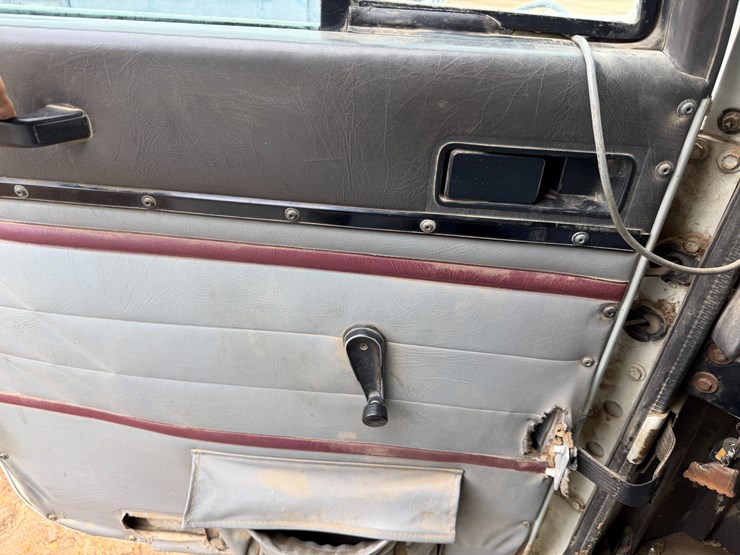 1996-international-9400-image-75