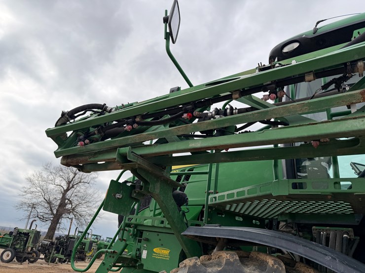 2015-john-deere-r4030-image-43