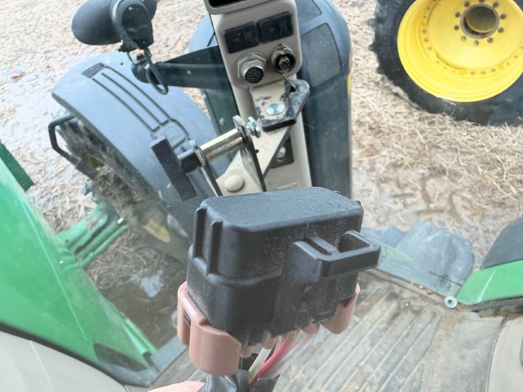 #38652-•-john-deere-2630-display-image-5