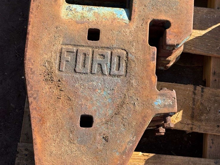 (4)-ford-suitcase-weights-image-1