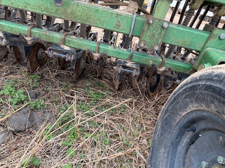 #38669-•-great-plains-spd20-20'-grain-drill-image-28