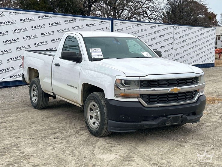 2016-chevrolet-silverado-1500-image-4