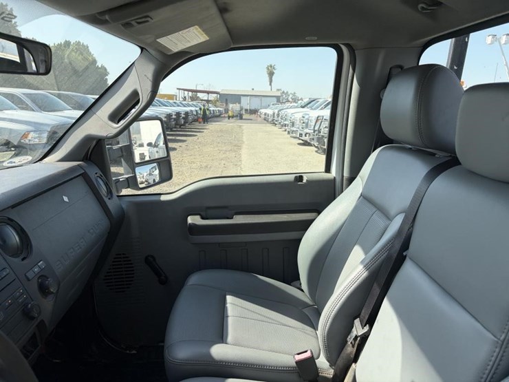 2011-ford-f250-image-15