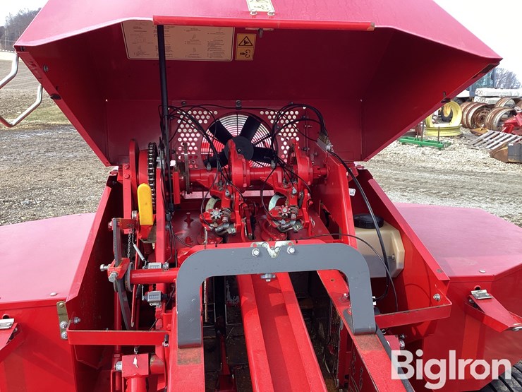 2016-massey-ferguson-1840-image-19