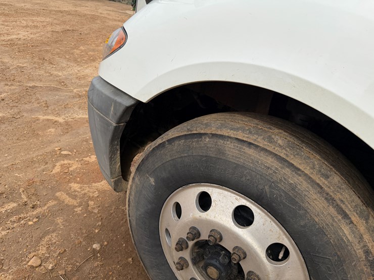 2016-international-prostar-image-33