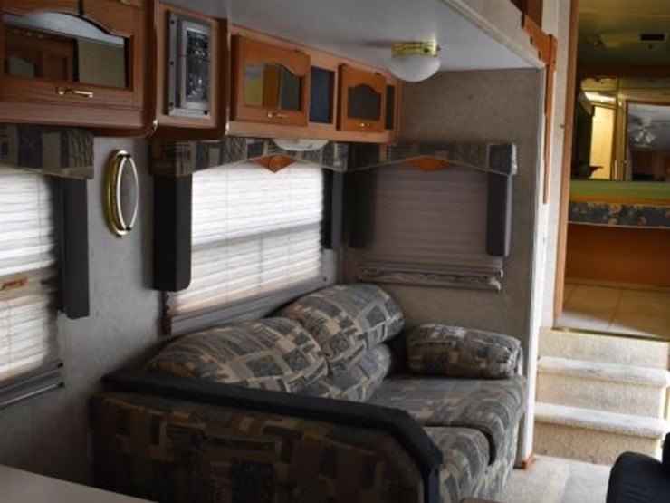 2005-cardinal-29le-travel-trailer-w/-2-slides-(vin-#-4x4fcae2x5g084760)-(ti-image-11