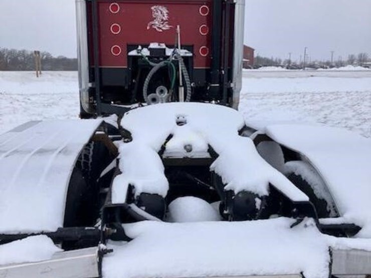 1983-marmon-110p-cab-over-engine-semi-truck-image-8