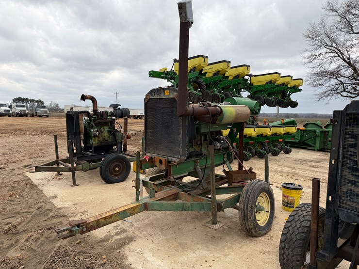 john-deere-6-image-1