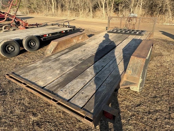 6'-x-16'-tandem-axle-skidsteer-trailer-image-6