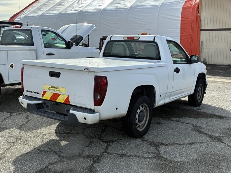 2011-chevrolet-colorado-image-3