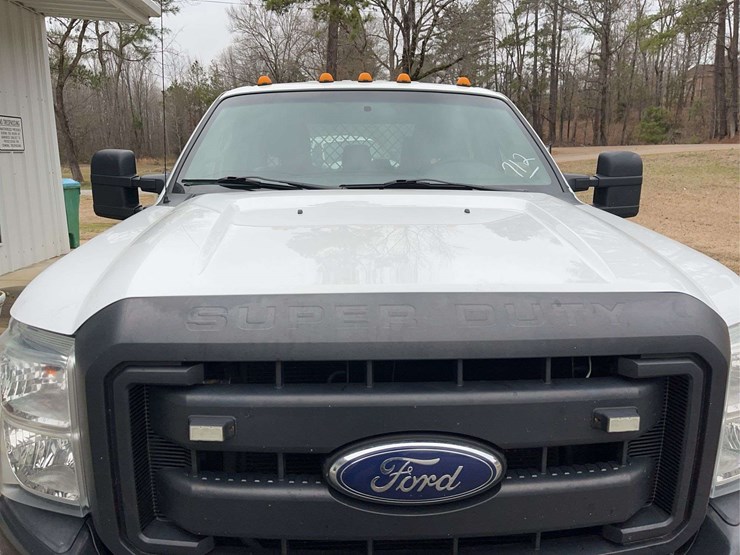 2016-ford-f350-image-17