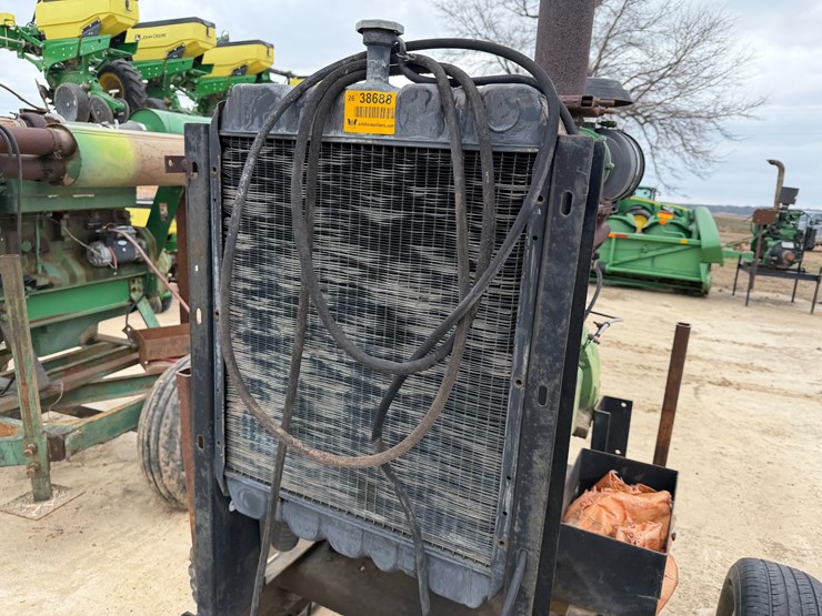 john-deere-4045t-image-11