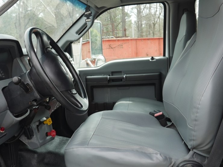 2015-ford-f750-xlt-image-24