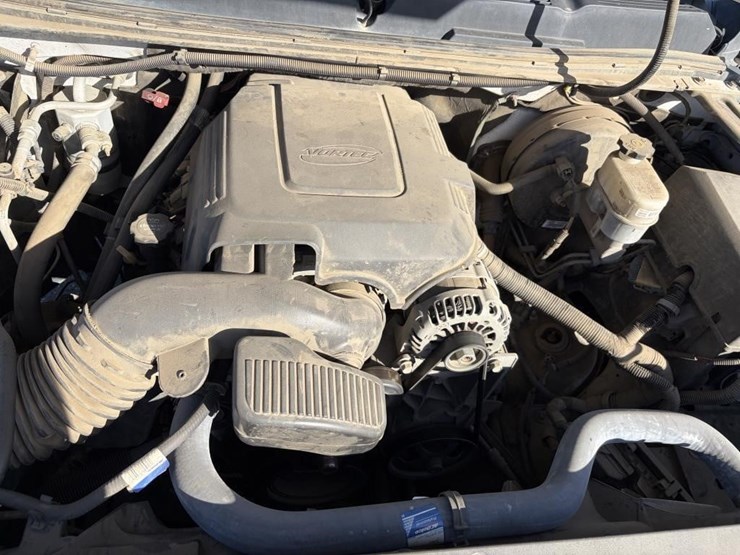 2011-chevrolet-1500-image-19