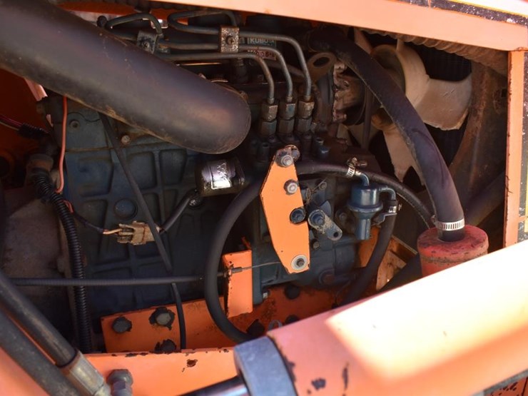 contractor-tlb-20d-tractor-w/-loader-and-backhoe-(will-not-move)-(serial-#-image-5