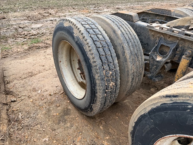 1996-international-9400-image-12