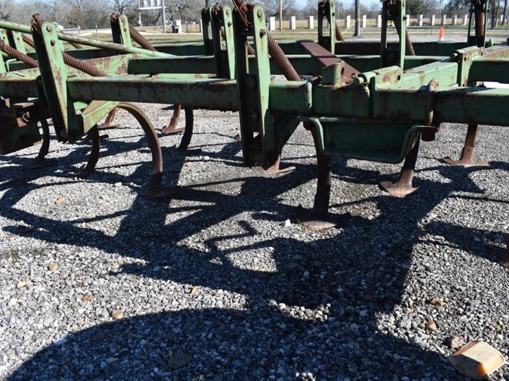 16'-jd-field-cultivator-3pt-image-5