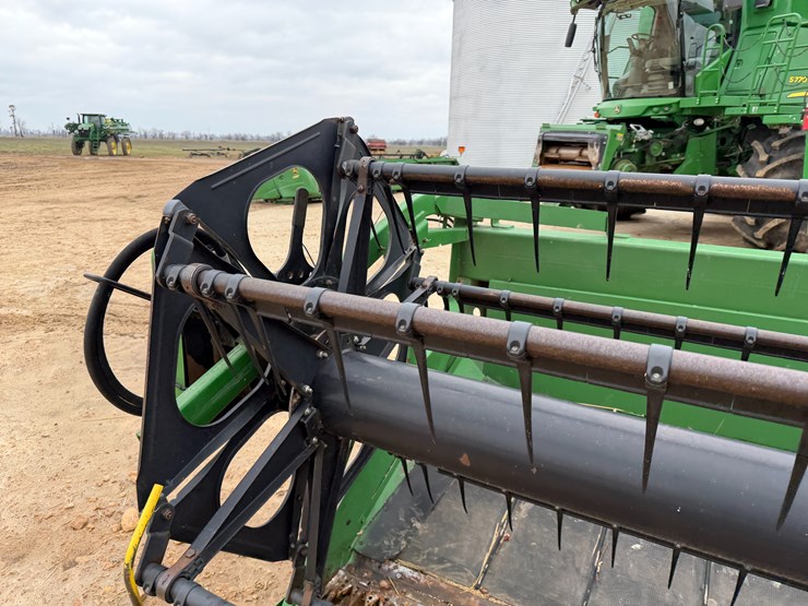 2004-john-deere-925d-image-38