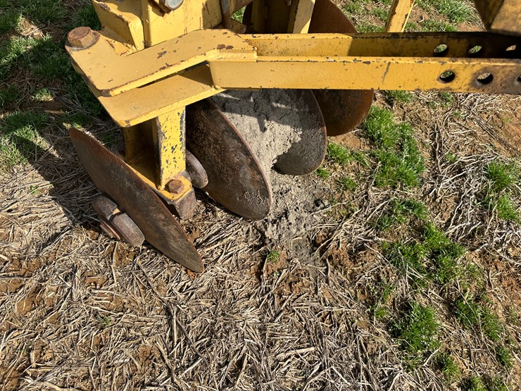 #38695-•-prime-1008-levee-plow-w/-w&a-894-levee-seeder-image-15