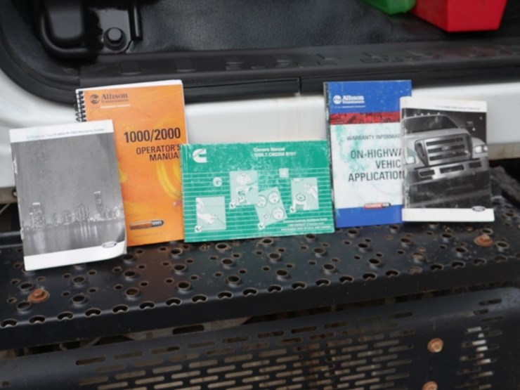 2015-ford-f750-xlt-image-7