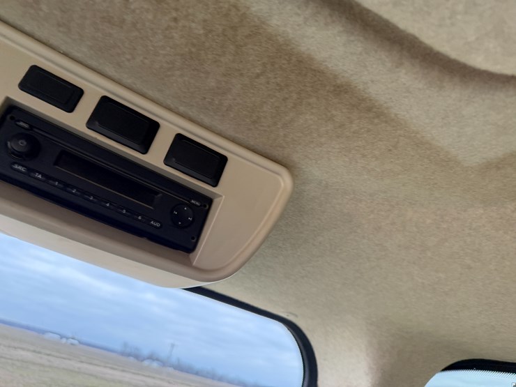 2015-john-deere-r4030-image-92