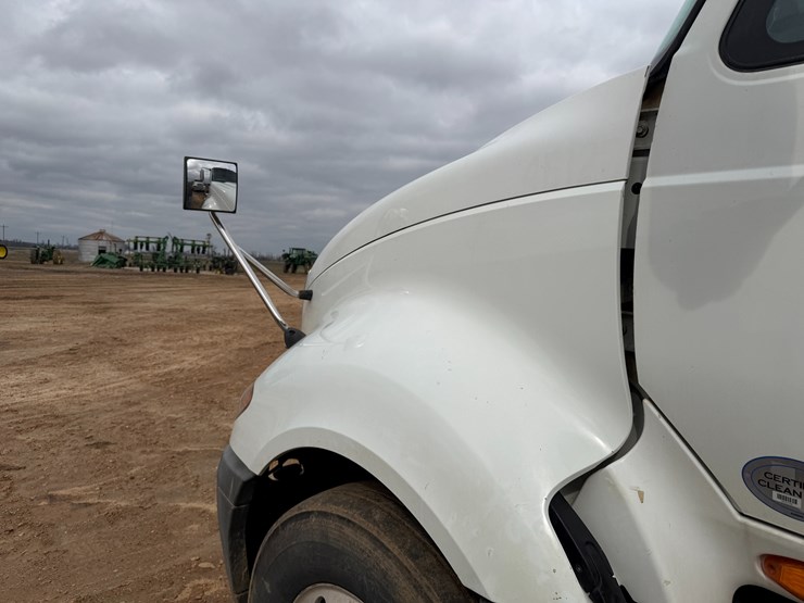 2016-international-prostar-image-32