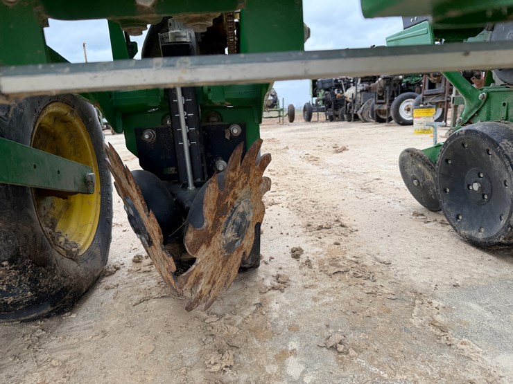 john-deere-1725-image-91